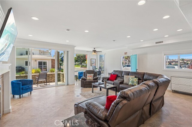 Building Photo - 6111 Seashore Dr