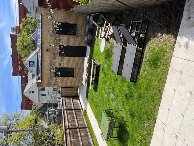 Building Photo - 1839 N Humboldt Blvd