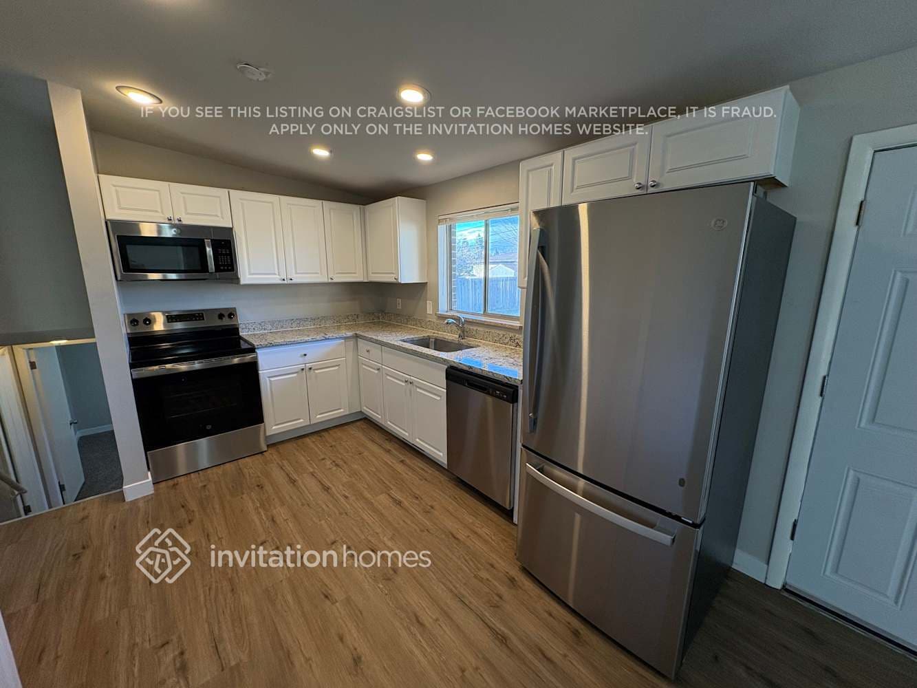 Building Photo - 1145 W 6th Ave