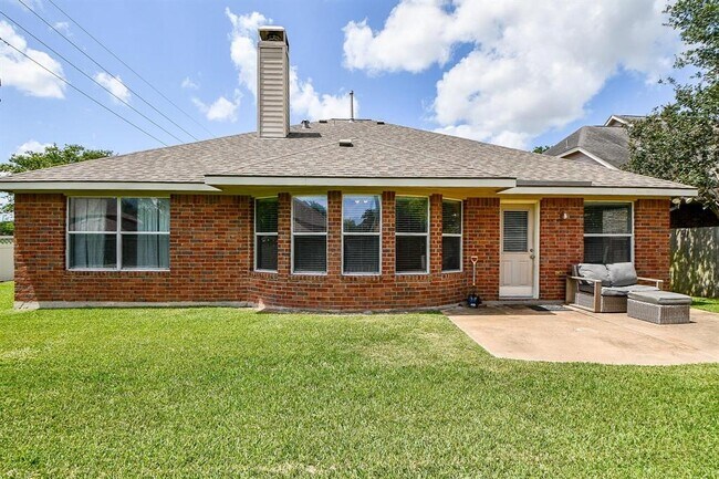 Building Photo - 2627 Old River Ln