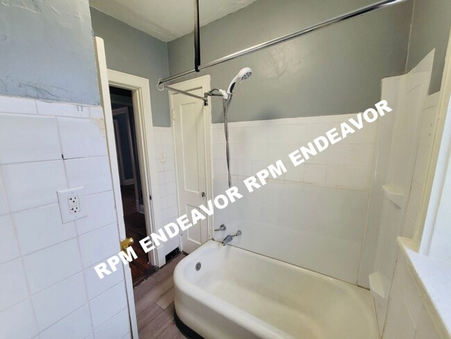 Building Photo - 4815 Anderson Ave