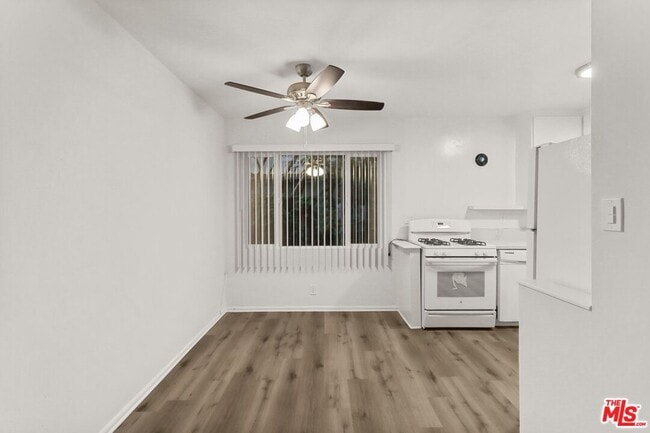 Building Photo - 11660 Chenault St