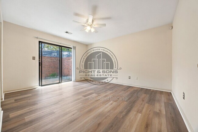 Building Photo - 3301 Lemoyne Ct