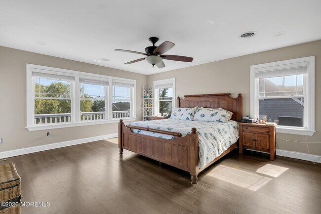 Building Photo - 3 Monmouth Pl