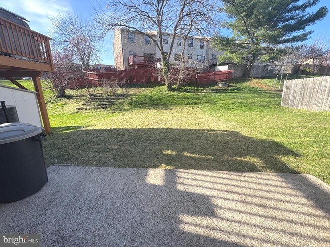 Building Photo - 4826 Grand Bend Dr