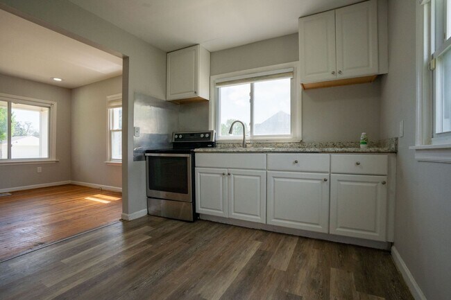 Building Photo - Eastpointe 3 bedroom