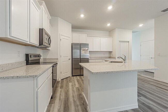 Building Photo - 31415 Paper Birch St