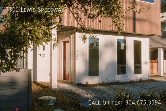 Building Photo - 3300 Lewis Speedway