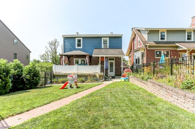 Building Photo - 3 Bed 1 Bath in Lemoyne Pa