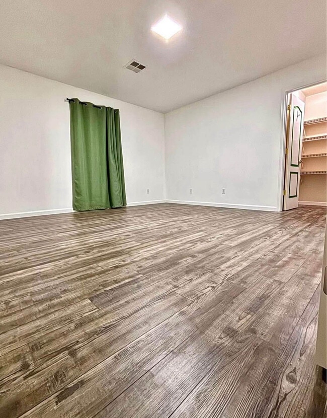 Primary Photo - 9716 W Homewood Dr