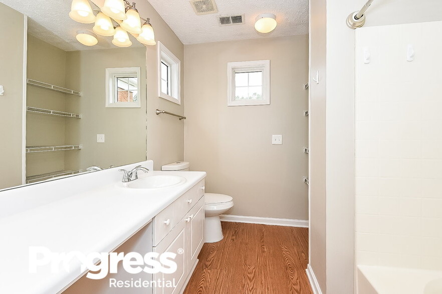 Building Photo - 160 Windcroft Cir NW