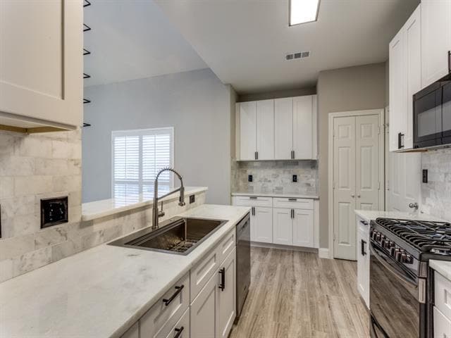 Building Photo - 4125-4121 One Pl Ln