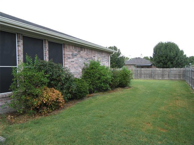 Building Photo - 319 Lake Wichita Dr