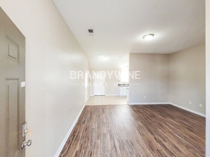 Building Photo - 4407 Pecan Creek Cir S