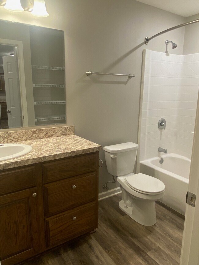 Building Photo - 1617 E Military Ave