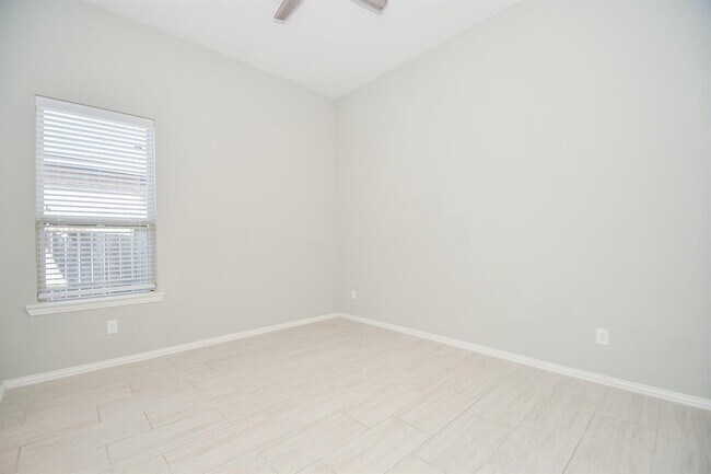 Building Photo - 30518 Night Heron Ln
