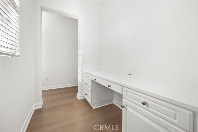 Building Photo - 2556 Pearblossom St
