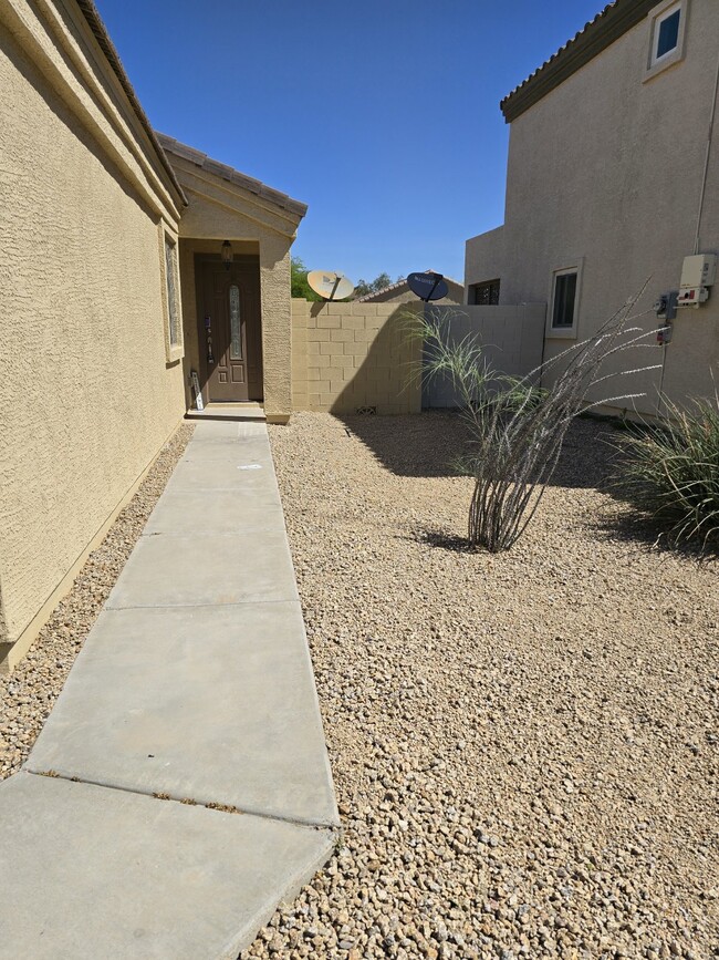 Building Photo - Heartland Ranch Gem