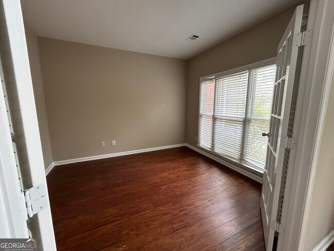 Building Photo - 495 Summer Breeze Ct.