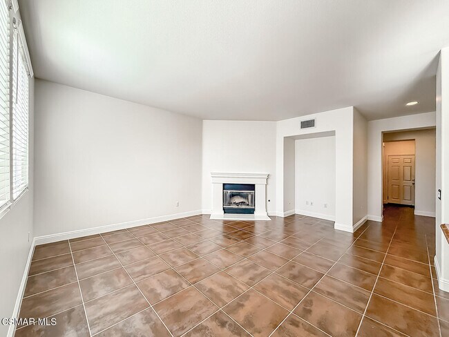 Building Photo - 4948 Via Coronado