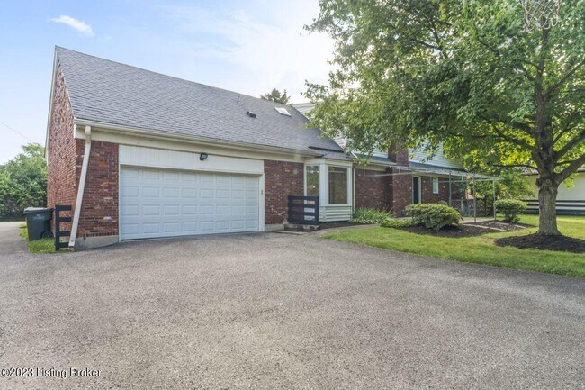Building Photo - 3002 Lime Kiln Ln