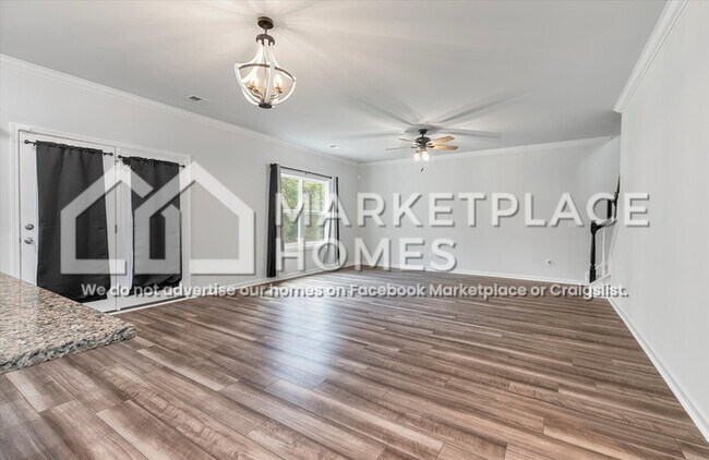 Building Photo - 296 Torslanda Ln