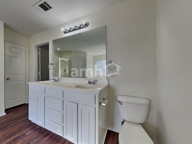 Building Photo - 1013 White Marlin Dr