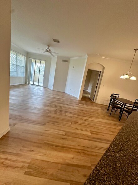 Building Photo - 11434 Jasper Kay Ter