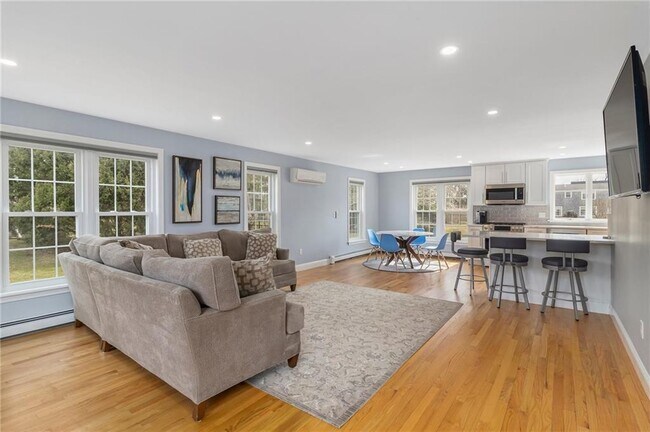 Building Photo - 53 River Run Rd