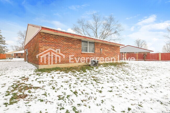 Building Photo - 8062 Mt Hood