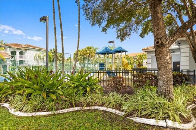 Building Photo - 9645 NW 1st Ct