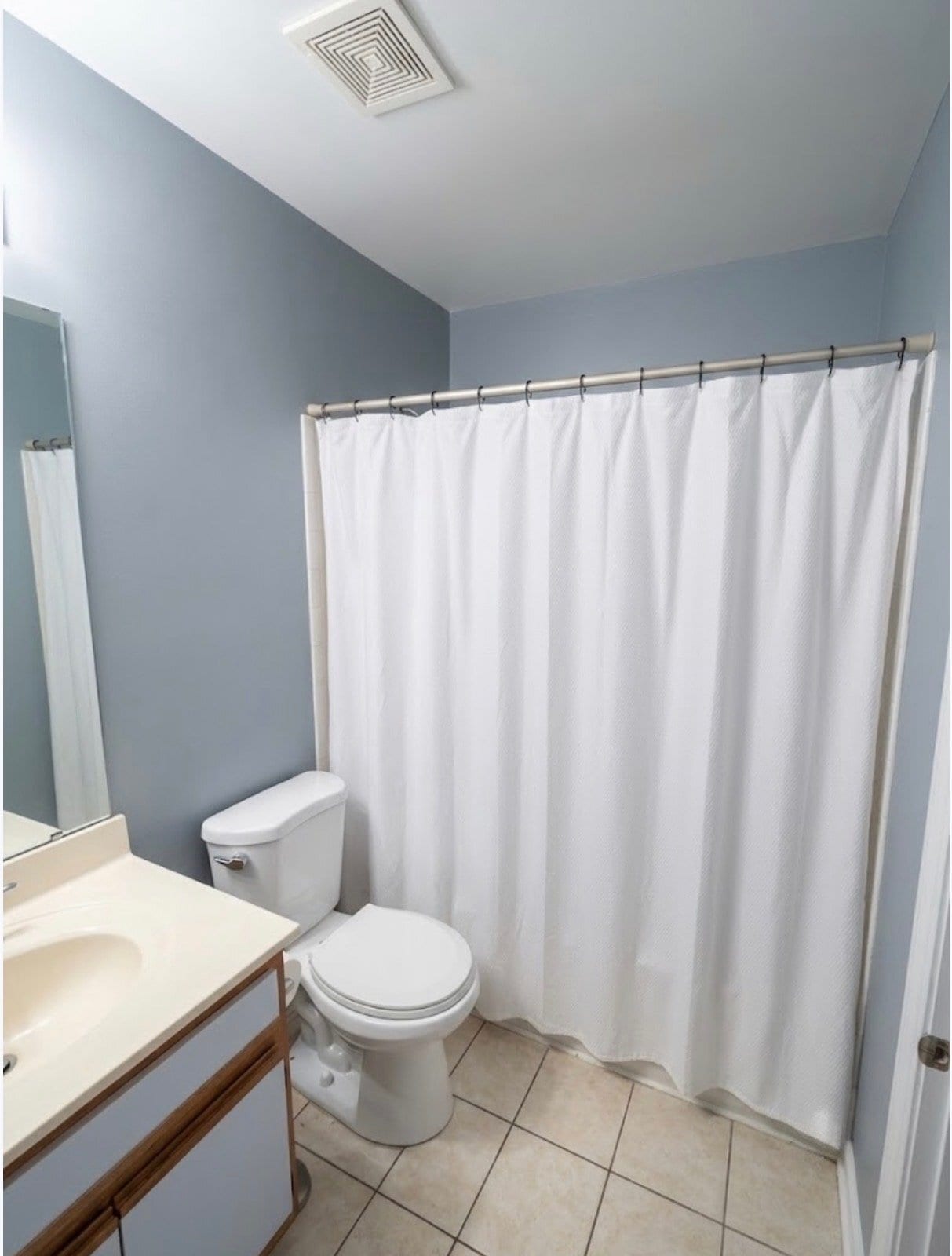 Building Photo - 376 Maidstone Ct