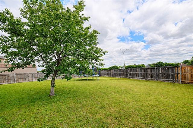 Building Photo - 6703 Meadowcrest Dr