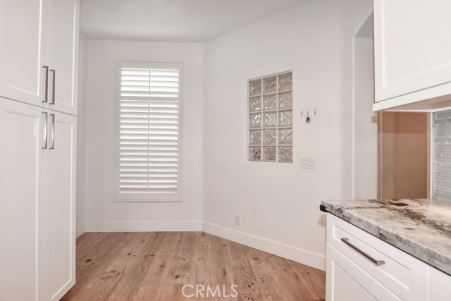 Building Photo - 44 Anjou