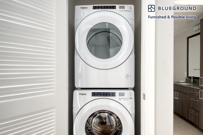 Building Photo - 2298 W 28th Ave