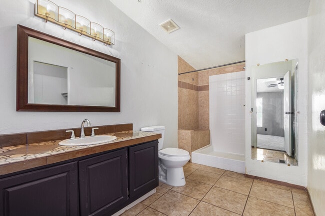 Building Photo - 5371 S Brush Berry Dr