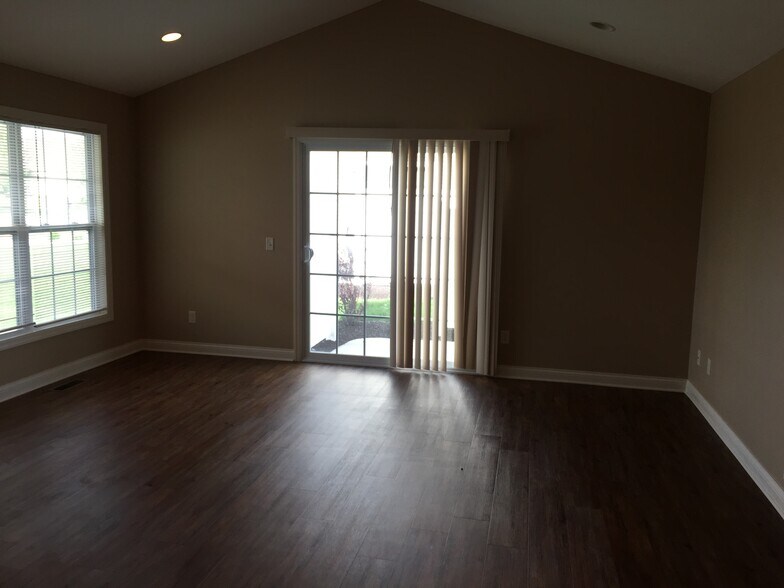 Building Photo - 2409 Wittenberg Ave SE