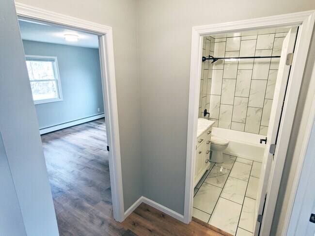 Building Photo - 1101 Spring Creek Rd