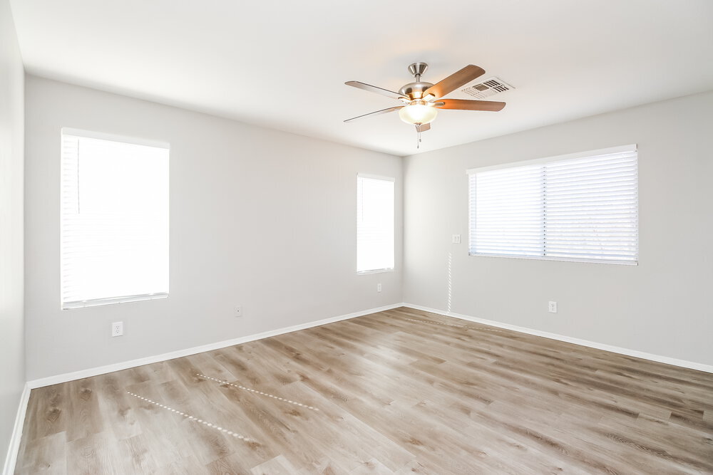 Building Photo - 2522 S 90th Glen