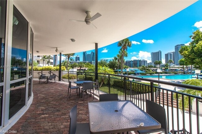 Building Photo - 600 Three Islands Boulevard