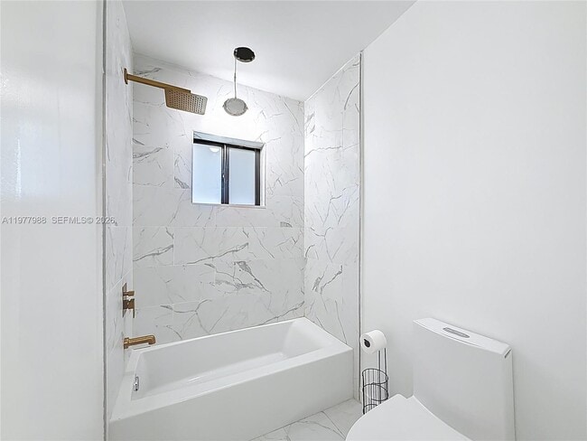 Building Photo - 3521 SW 58th Ct