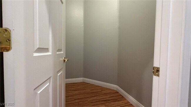 Building Photo - 29 Brandermill Dr