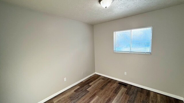 Building Photo - 10151 Ridgefield Dr
