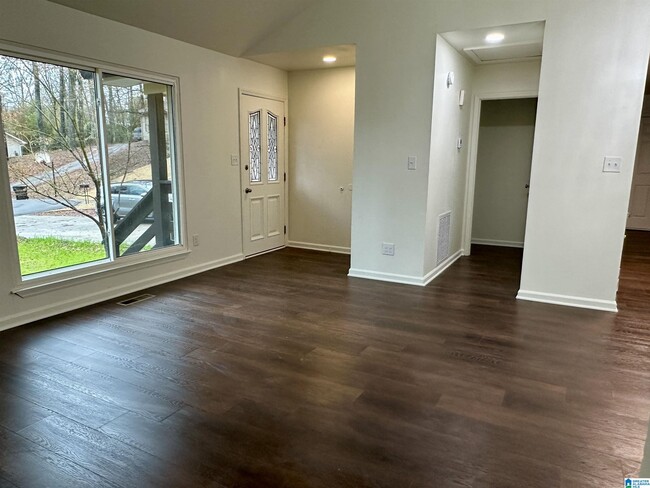 Building Photo - 2413 Pentland Dr