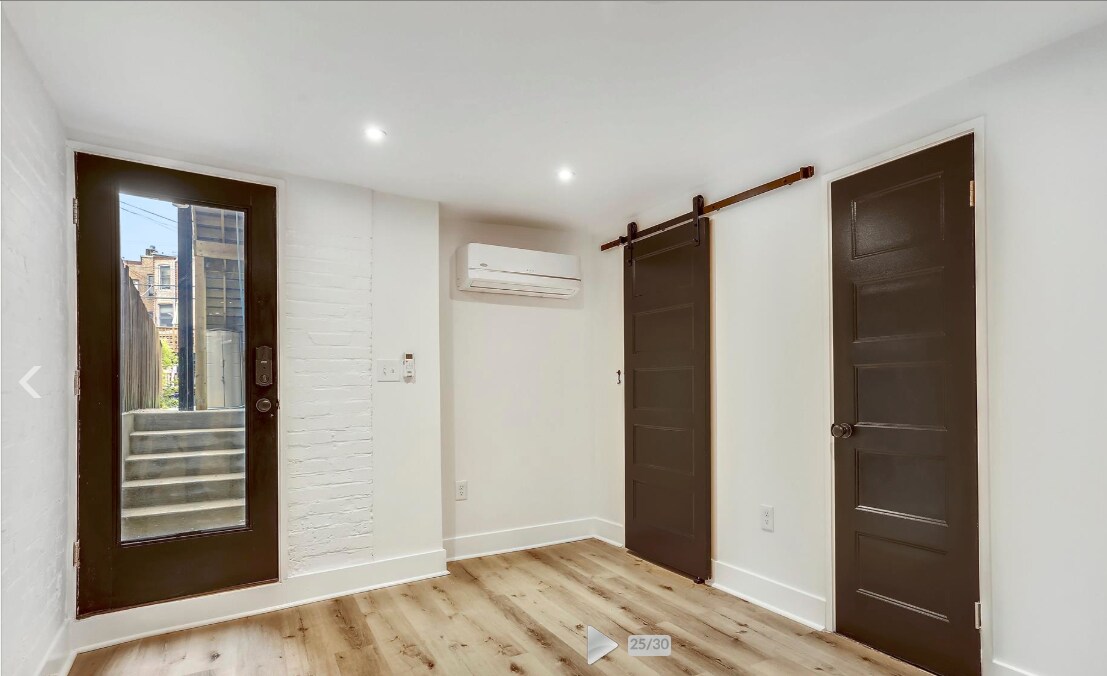 Building Photo - 1855 Mintwood Pl NW