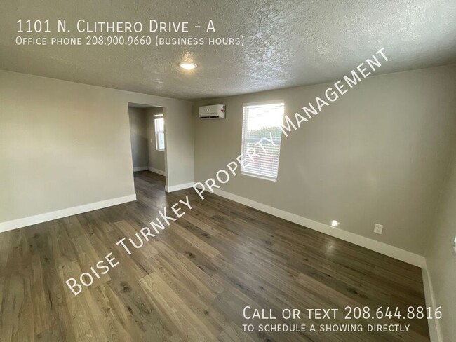 Building Photo - Updated 2 Bedroom Near Veterans Pkwy