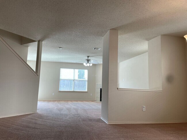 Building Photo - Keller ISD-5 BED, 4 BATH-AMAZING PRICE!