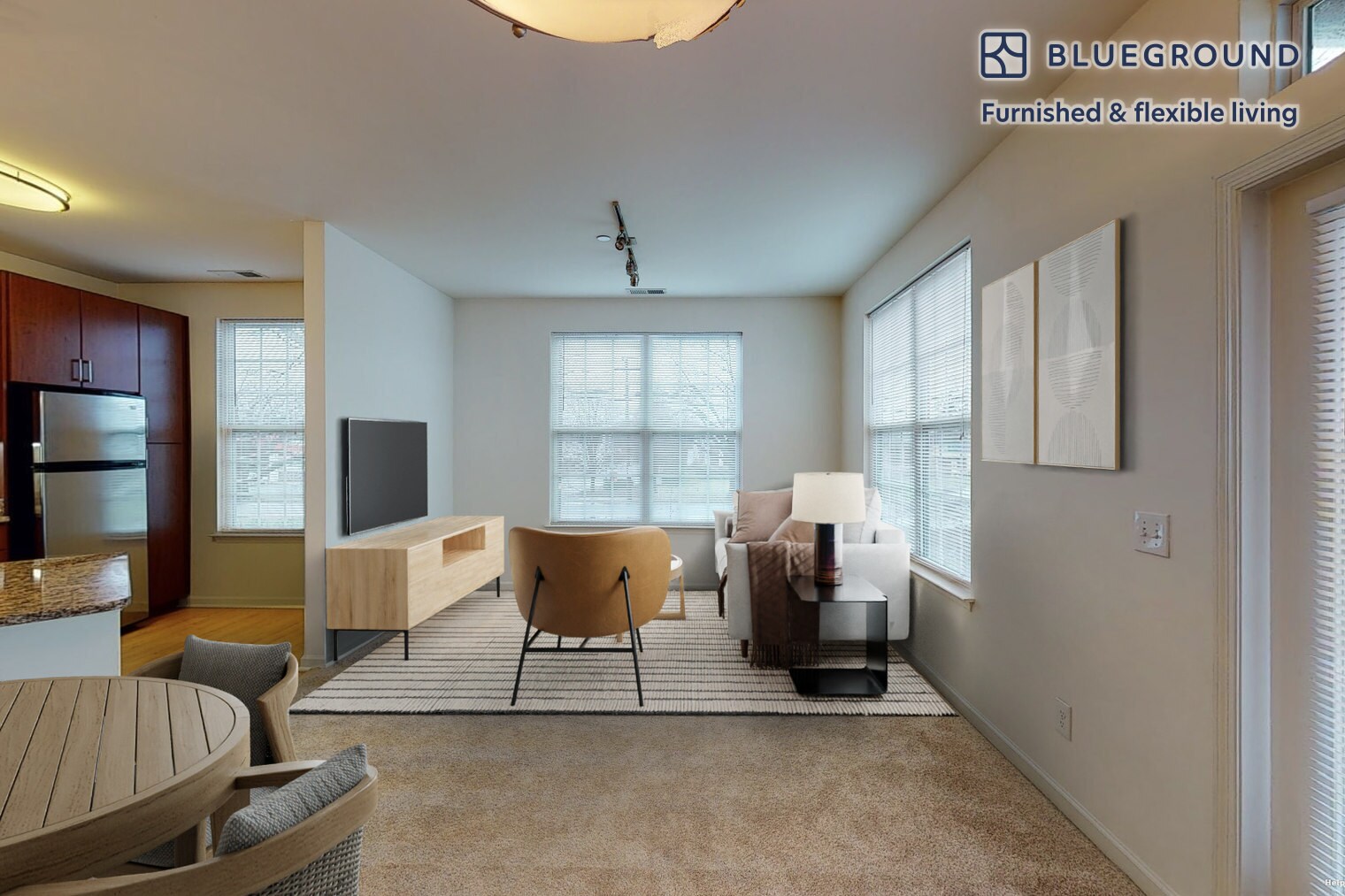 Building Photo - 998 Stewart Ave