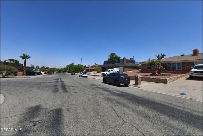 Building Photo - 6913 Pamlico Dr