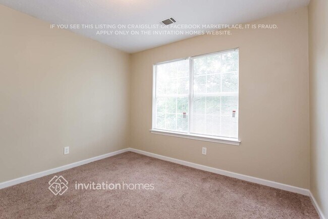 Building Photo - 210 Promenade Way SW